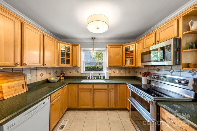 6701 Brynwood Drive, Charlotte, NC 28226