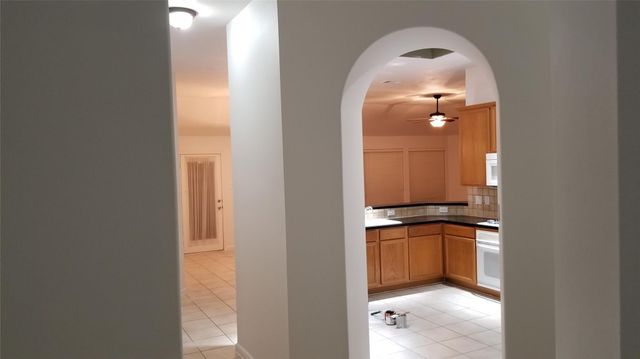 935 Rock Springs Drive, Richmond, TX 77469