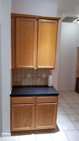 935 Rock Springs Drive, Richmond, TX 77469