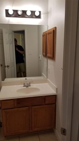 935 Rock Springs Drive, Richmond, TX 77469