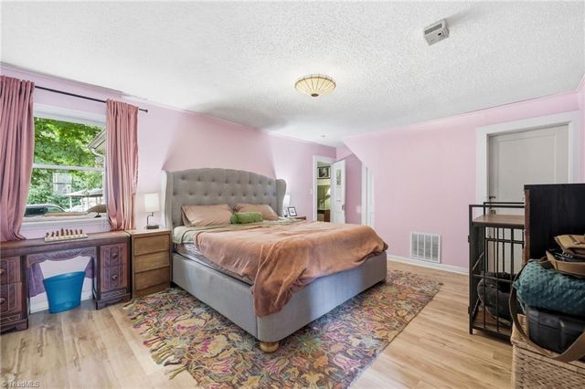 4100 Kernersville Road, Winston-salem, NC 27107