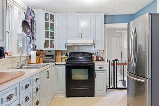 4100 Kernersville Road, Winston-salem, NC 27107