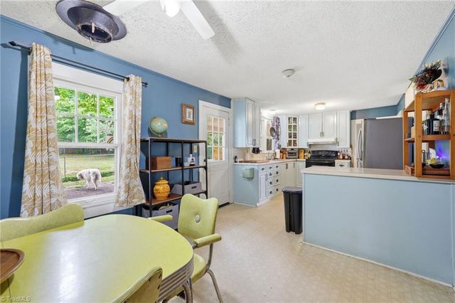 4100 Kernersville Road, Winston-salem, NC 27107