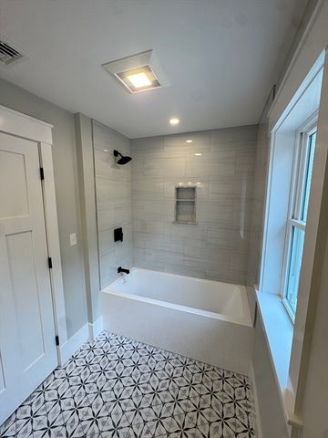 43 Panettieri Drive, Lakeville, MA 02347