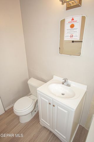 1421 Saint Johns Drive 2, El Paso, TX 79903