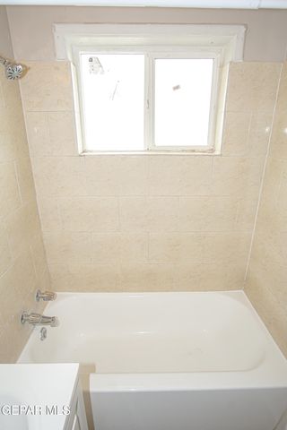 1421 Saint Johns Drive 2, El Paso, TX 79903