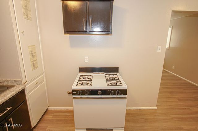 1421 Saint Johns Drive 2, El Paso, TX 79903
