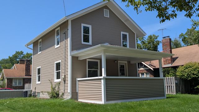 1604 Grant Avenue, Rockford, IL 61103