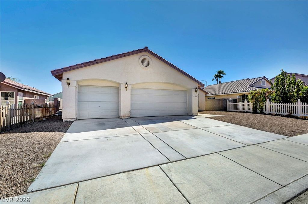 4321 Roaming Breeze Road, North Las Vegas, NV 89031 — photo 3