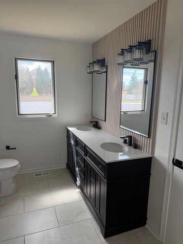 8925 Pheasant Lake Drive, Tinley Park, IL 60487