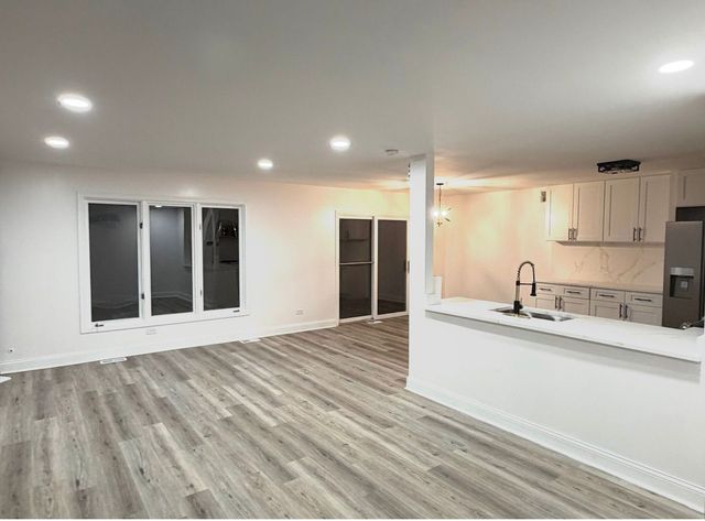 8925 Pheasant Lake Drive, Tinley Park, IL 60487