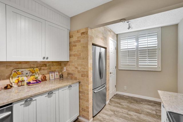 2070 Homewood 214, Delray Beach, FL 33445