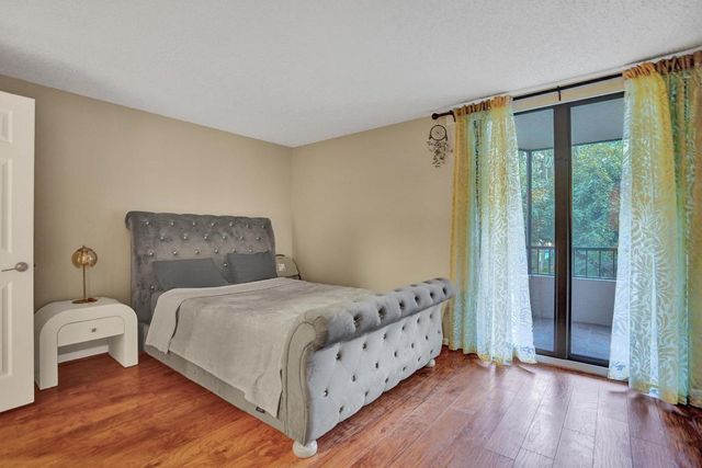 2070 Homewood 214, Delray Beach, FL 33445