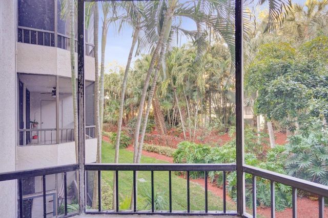 2070 Homewood 214, Delray Beach, FL 33445