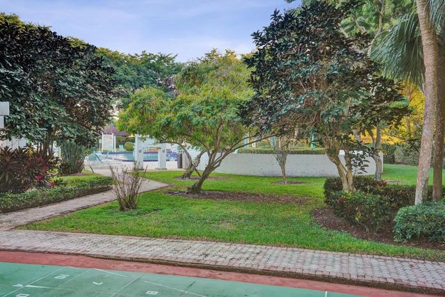 2070 Homewood 214, Delray Beach, FL 33445