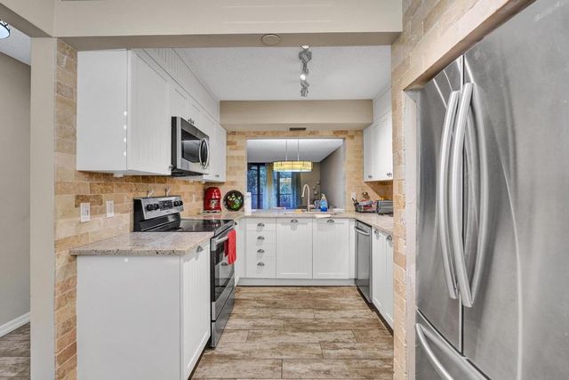 2070 Homewood 214, Delray Beach, FL 33445