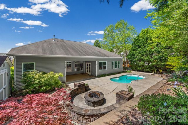 754 Virginia Pine Lane, Lake Wylie, SC 29710