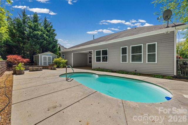 754 Virginia Pine Lane, Lake Wylie, SC 29710