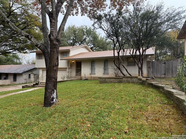 5706 Gomer Pyle Dr, San Antonio, TX 78240