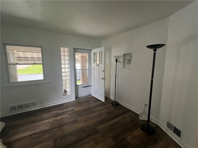 704 Ohio Ave., Glassport, PA 15045