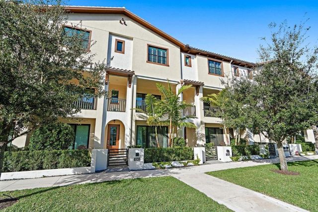 5239 Beckman Terrace, Palm Beach Gardens, FL 33418