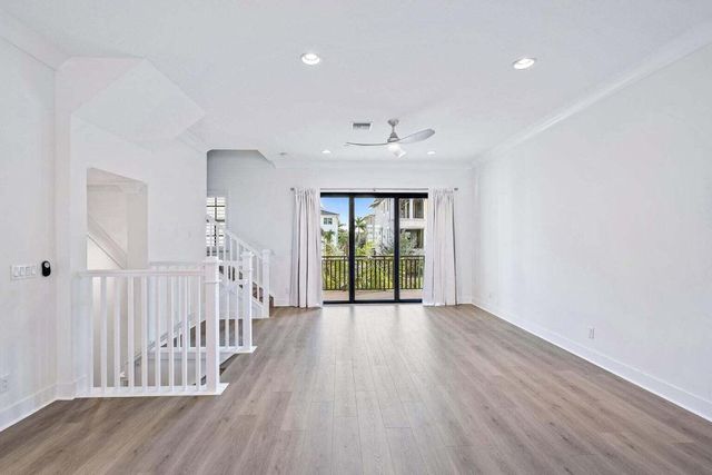 5239 Beckman Terrace, Palm Beach Gardens, FL 33418