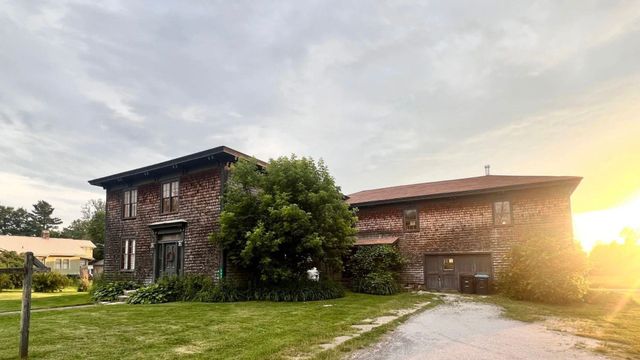 382 South Main Street, Alburgh, VT 05440