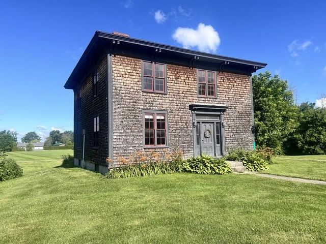 382 South Main Street, Alburgh, VT 05440