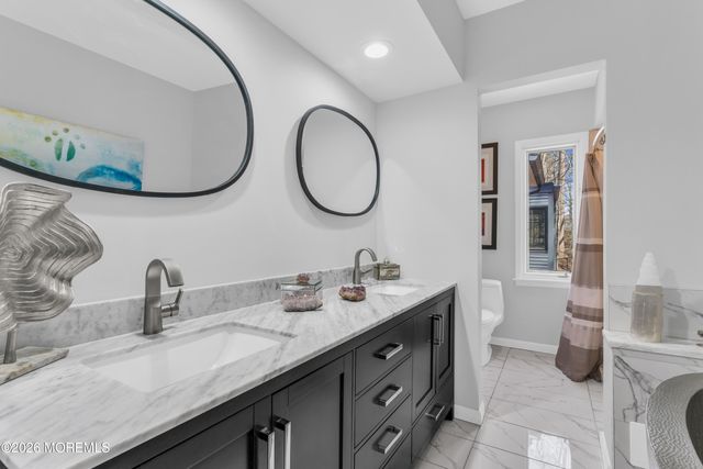 19 W Parkway Place, Holmdel, NJ 07733