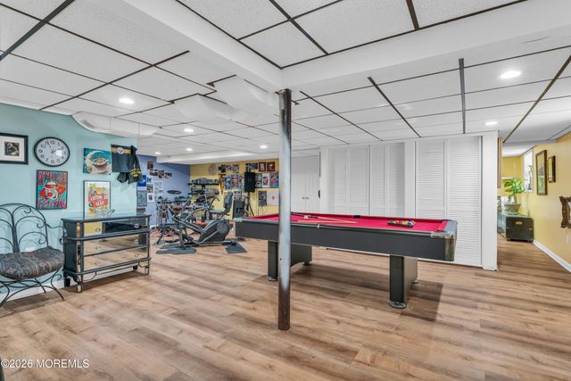 19 W Parkway Place, Holmdel, NJ 07733