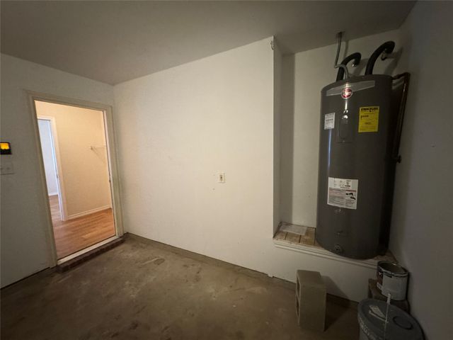 8905 Stewart Street, Cross Roads, TX 76227