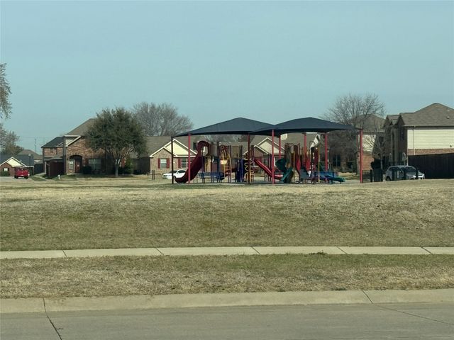 8905 Stewart Street, Cross Roads, TX 76227