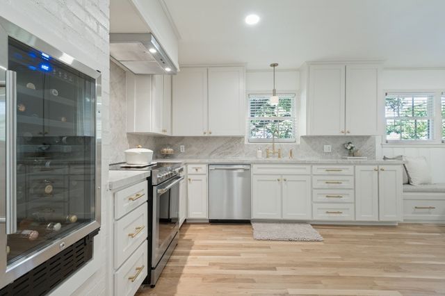 2013 Huntington Lane, Fort Worth, TX 76110