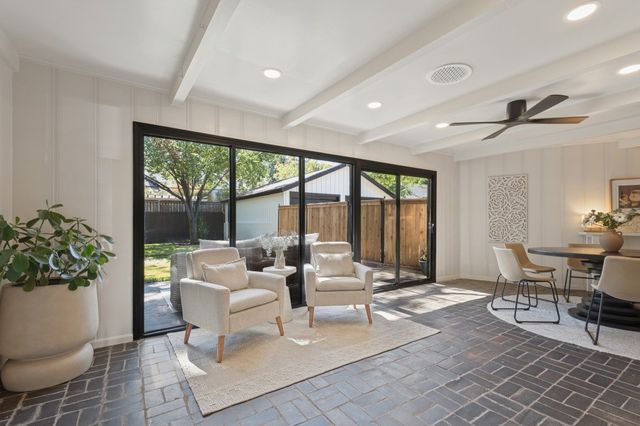 2013 Huntington Lane, Fort Worth, TX 76110