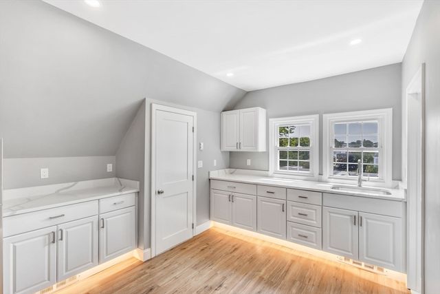 5 Beckford St 3, Beverly, MA 01915