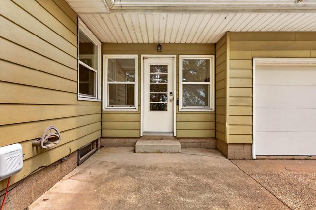 2620 Kraft Avenue Se, Cascade Twp, MI 49546