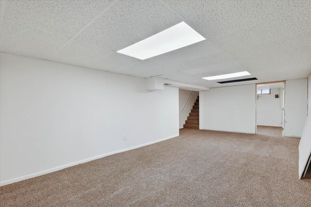 2620 Kraft Avenue Se, Cascade Twp, MI 49546