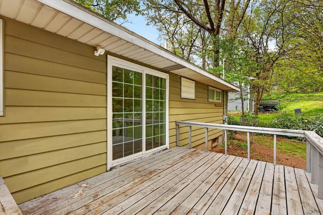 2620 Kraft Avenue Se, Cascade Twp, MI 49546