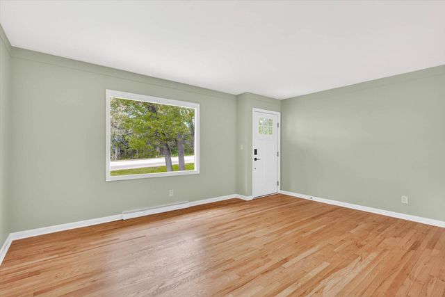 2620 Kraft Avenue Se, Cascade Twp, MI 49546