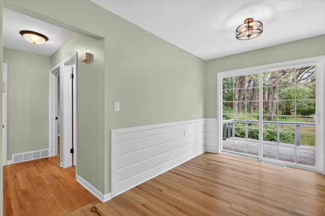 2620 Kraft Avenue Se, Cascade Twp, MI 49546