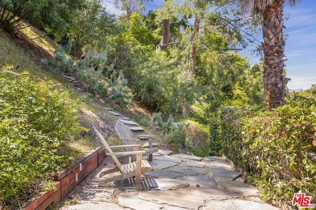 5630 Spreading Oak Drive, Los Angeles, CA 90068