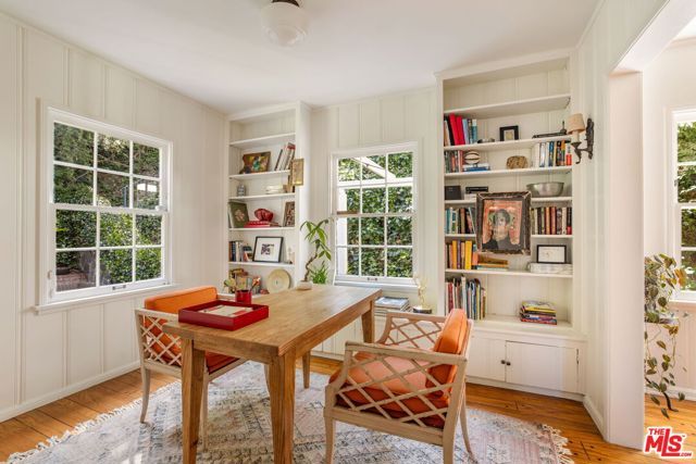 5630 Spreading Oak Drive, Los Angeles, CA 90068