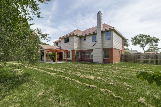 515 Brompton Lane, Highlands, TX 77562
