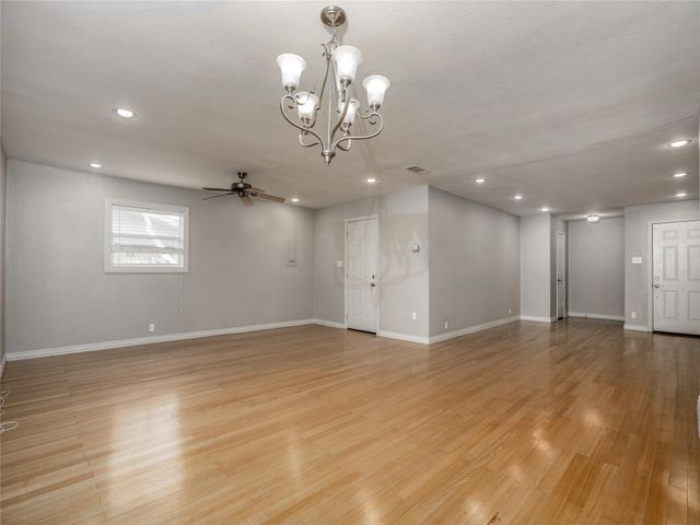 917 Warren Way, Richardson, TX 75080