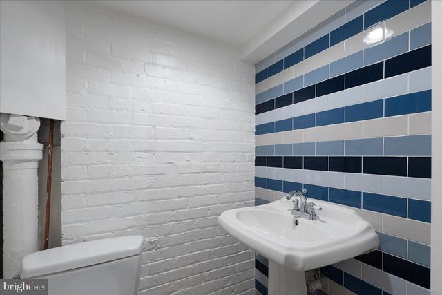 3805 GRAMERCY ST NW, Washington, DC 20016