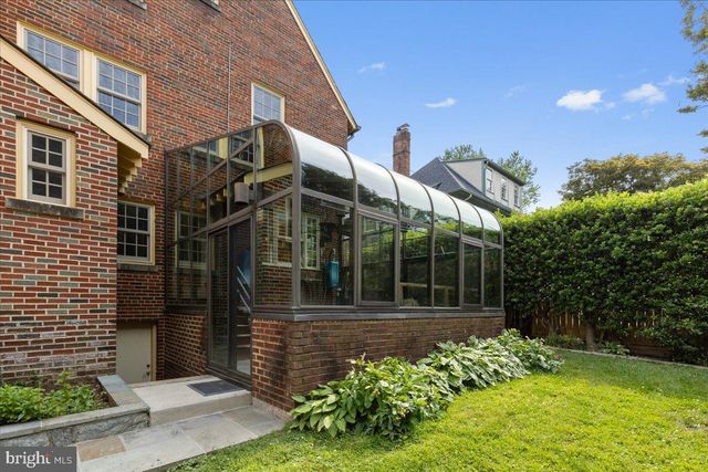 3805 GRAMERCY ST NW, Washington, DC 20016