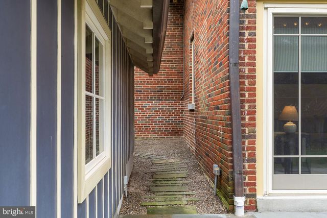 3805 GRAMERCY ST NW, Washington, DC 20016
