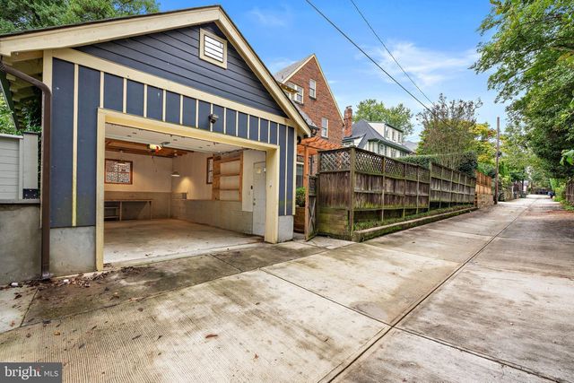 3805 GRAMERCY ST NW, Washington, DC 20016