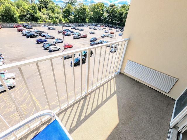200 Cove Way 513, Quincy, MA 02169