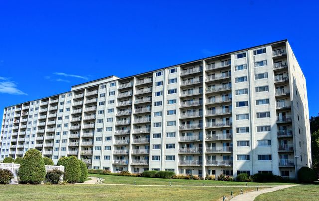 200 Cove Way 513, Quincy, MA 02169